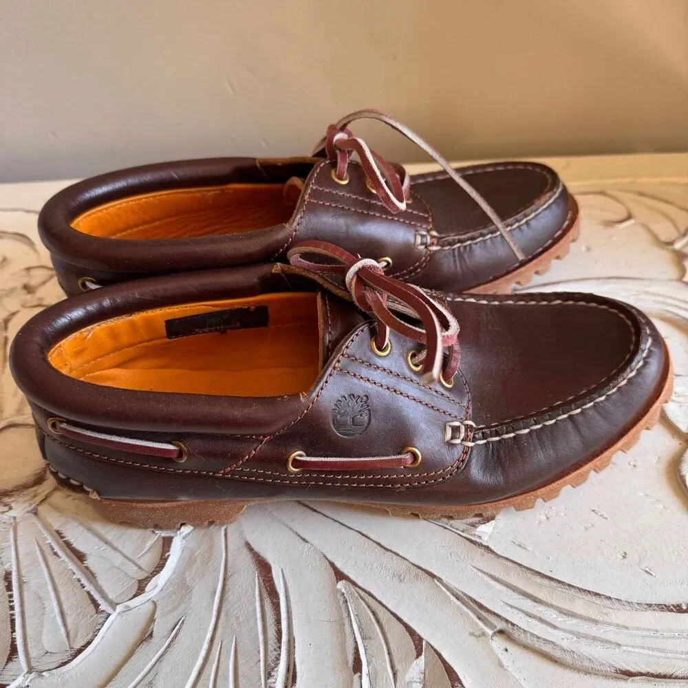 Timberland women’s brown leather boat shoe size 8